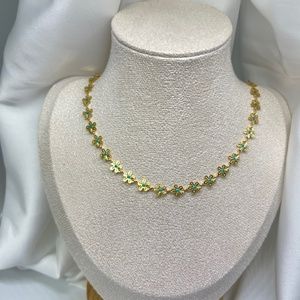 Gold Flower Choker necklace